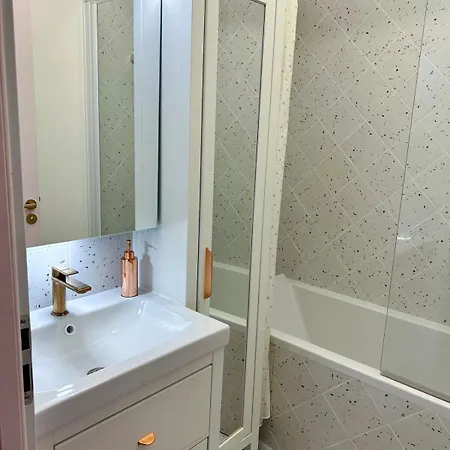 Cozy Monceau Appartamento *